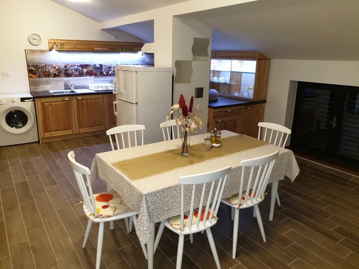 Villa Meri Fiume Kültér fotó