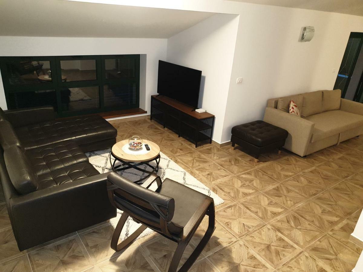 Villa Meri Fiume Kültér fotó